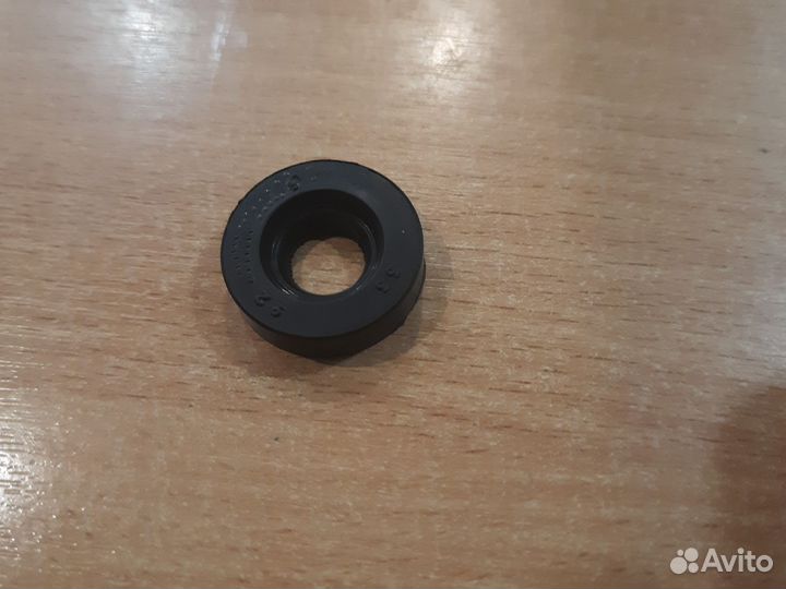 Сальник 12*28*7