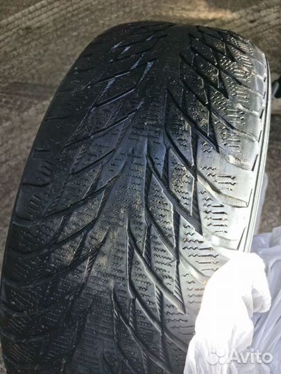 Nokian Tyres Hakkapeliitta R2 225/55 R17