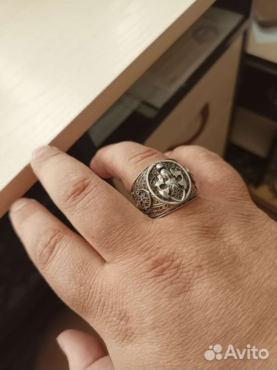Перстень печатка