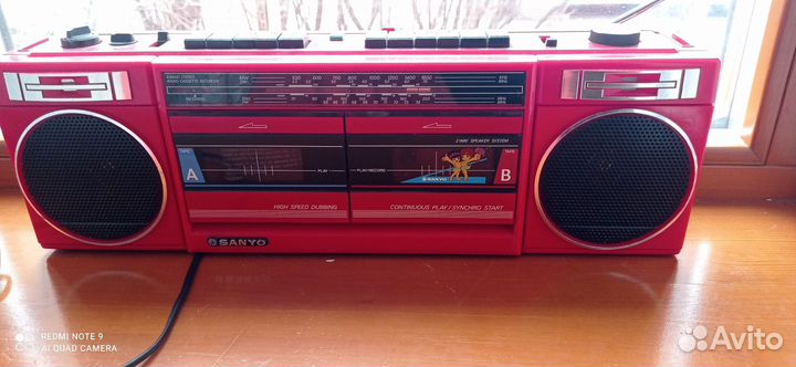 Кассетный магнитофон sanyo конец 90х