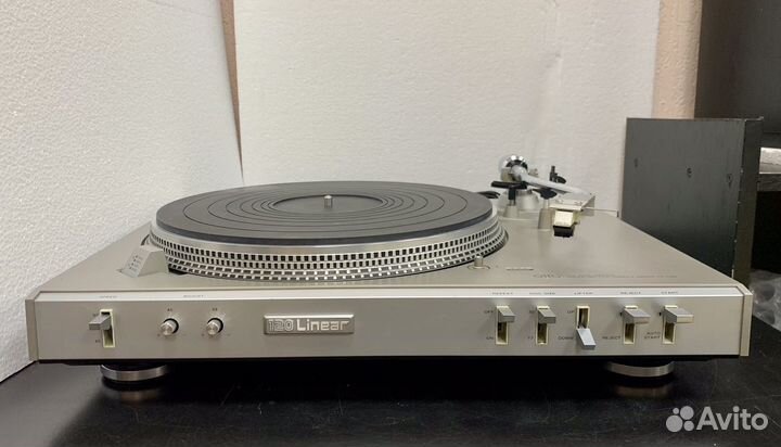 Проигрыватель винила Sanyo TP-L50