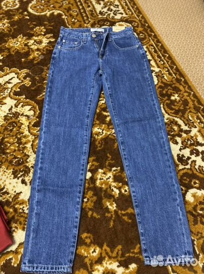 Джинсы
