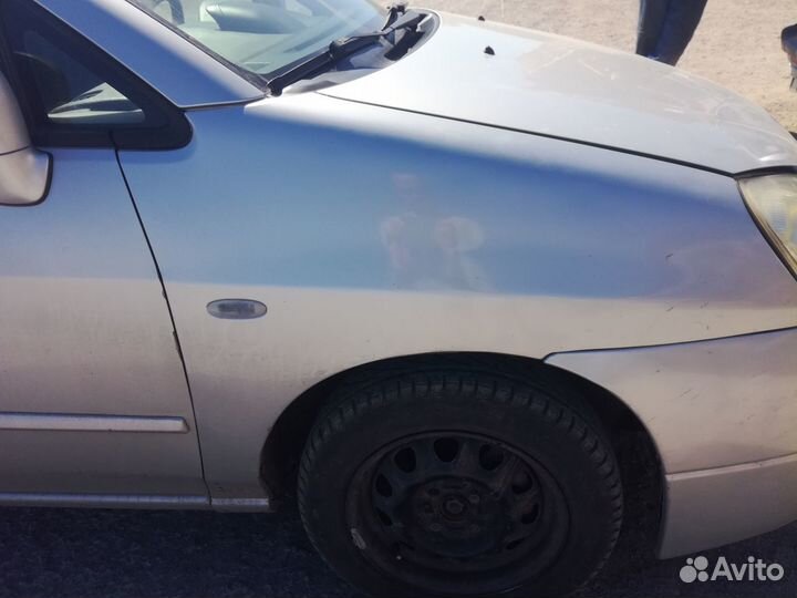 Крыло Сузуки Лиана Suzuki Liana