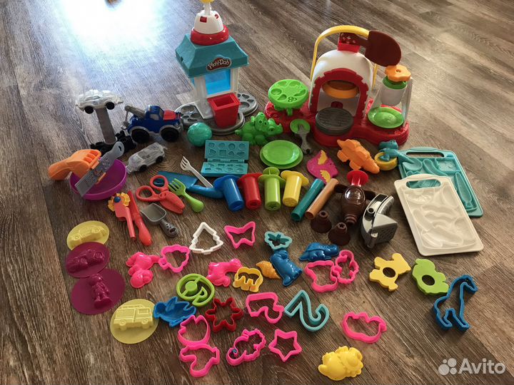 Игрушки пакетом Play Doh