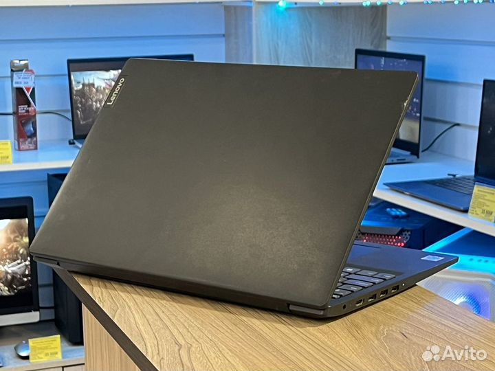 Лучший ноутбук для многозадачности. Lenovo