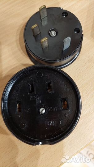 Розетка и вилка 380 в