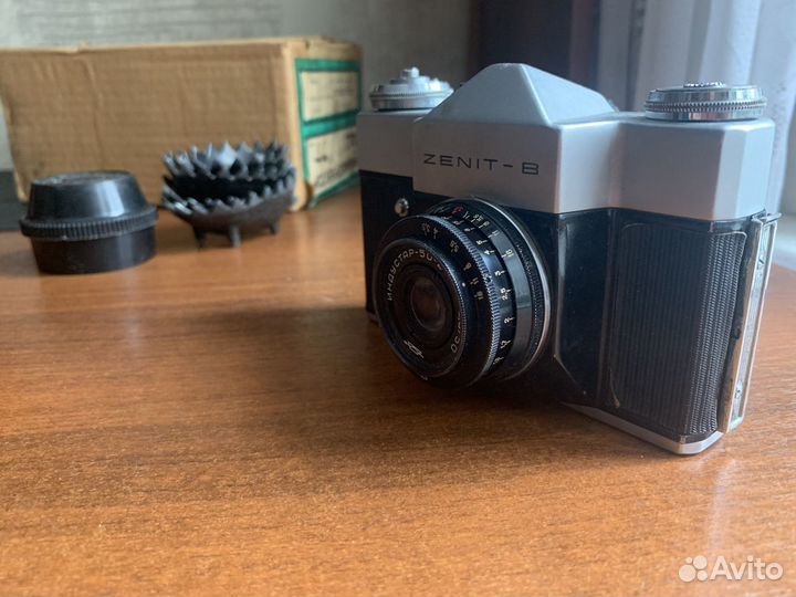 Плёночный фотоаппарат зенит