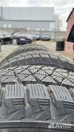 Bridgestone Blizzak DM-V2 265/60 R18