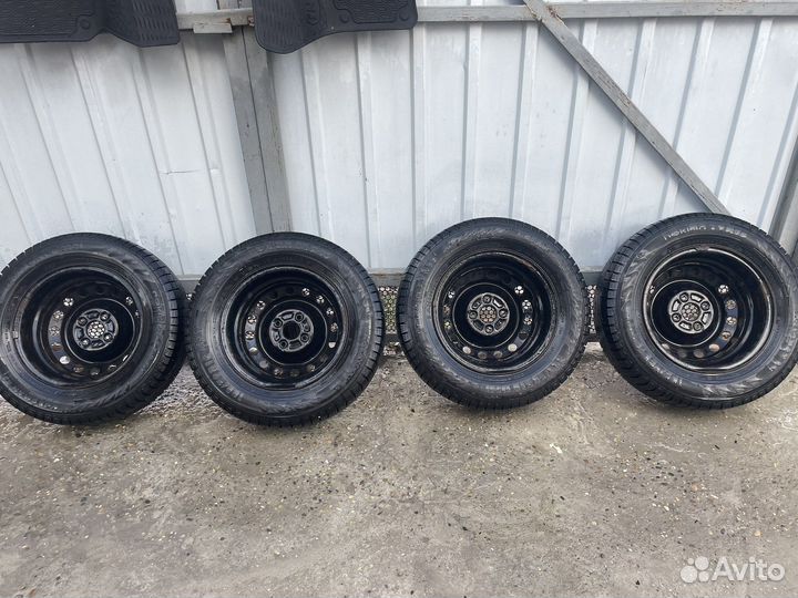 R14 Nokian Tyres Nordman RS2 185/70, PCD 4x100 DIA 54.1
