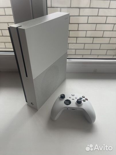 Xbox One S 400 игр