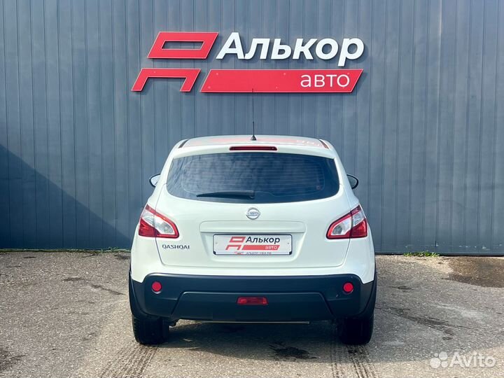 Nissan Qashqai 1.6 CVT, 2012, 131 935 км