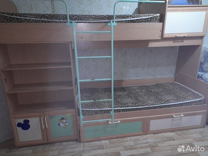 Двухъярусная кровать бу