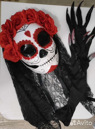 Маска карнавальная сахарный череп