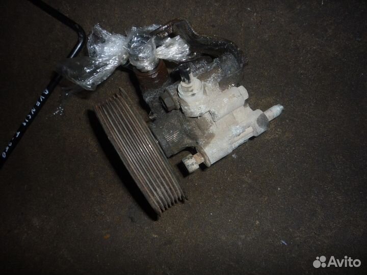 Насос гур тойота авенсис 2004 год 2 литра