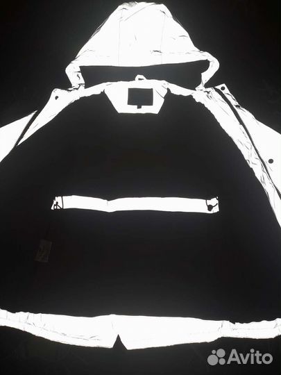 Продам новую весеннюю куртку-парку