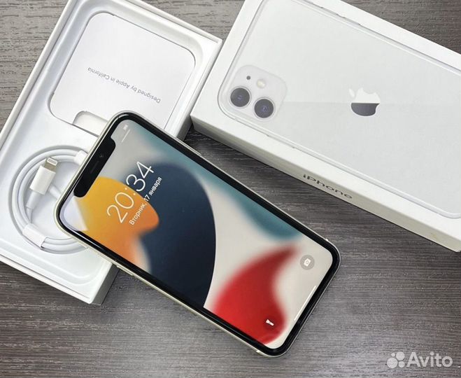 iPhone 11, 64 ГБ