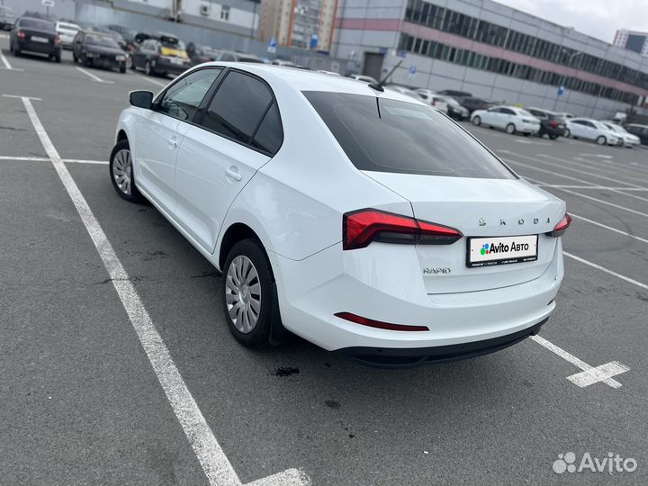 Skoda Rapid 1.6 AT, 2021, 73 000 км