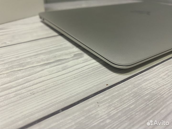 Apple MacBook Air 13