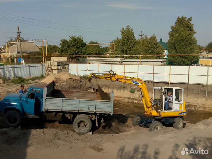 Экскаватор