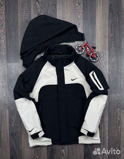 Куртки Nike