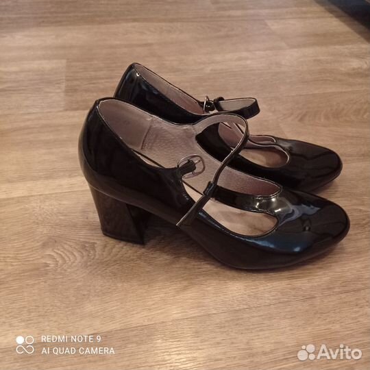 Туфли женские