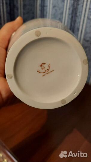 Ваза фарфоровая