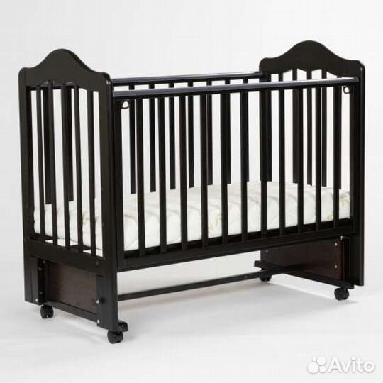 Кровать bebizaro fillmore с маятникомна колесах