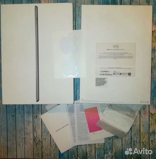 Коробки iPhone и iPad