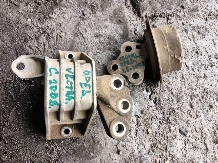 Подушка двигателя Opel Vectra C