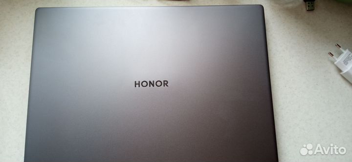 Honor magicbook x16