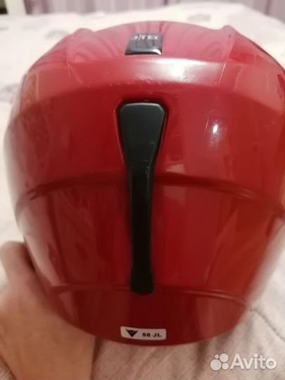 Горнолыжный шлем