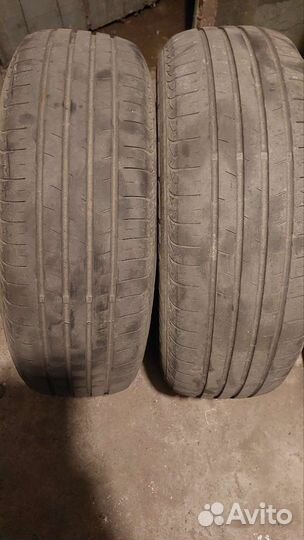 Tracmax X-Privilo TX1 215/65 R16