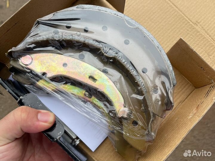 Тормозные колодки задние