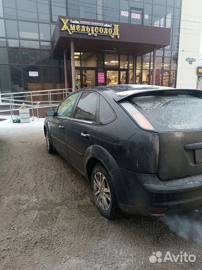 Ford Focus 1.4 МТ, 2006, битый, 150 000 км