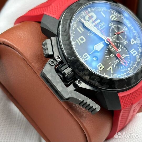 Часы Graham Chronofighter Superlight