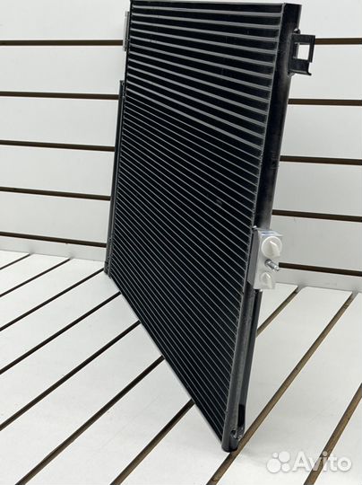 Радиатор кондиционера Jeep Grand Cherokee WK