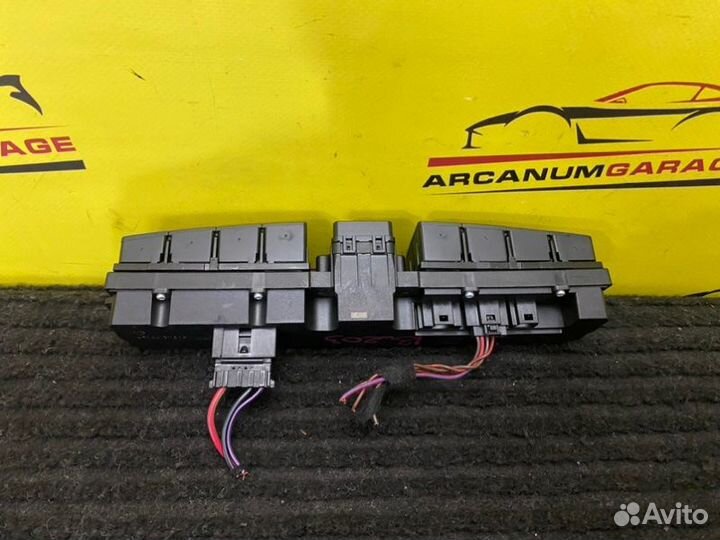 Блок кнопок аварийки Mercedes 203 W203 M271.946