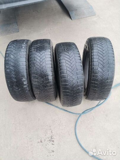 Pirelli Ice Zero FR 185/65 R15