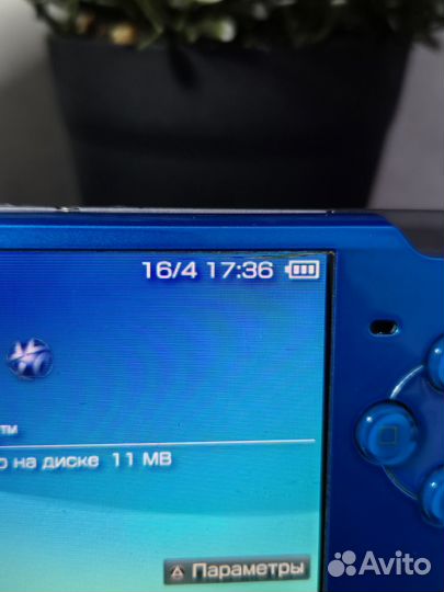Sony PSP 3008 Vibrant Blue много игр