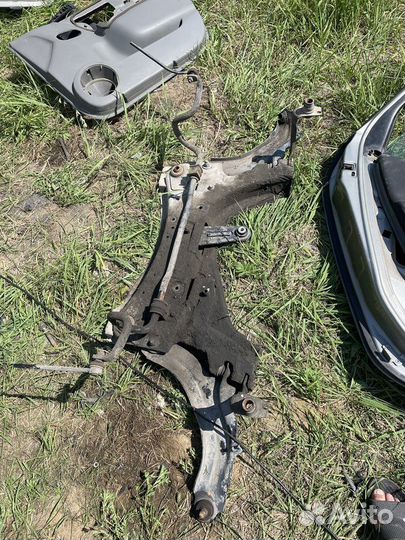 Подрамник Renault Scenic