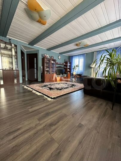 Коттедж 179 м² на участке 12,3 сот.