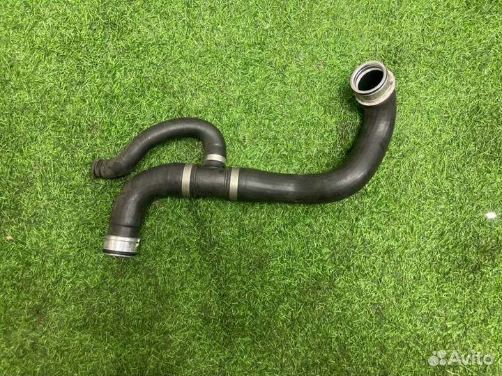 Патрубок системы охлаждения Mercedes E W211 3.5