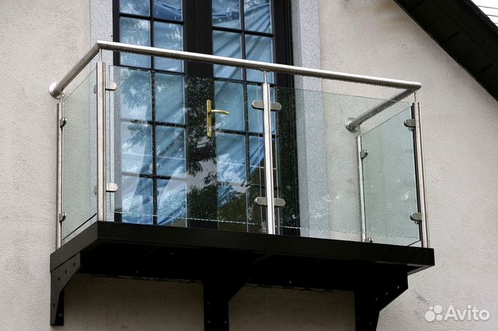 Остекление террас под ключ