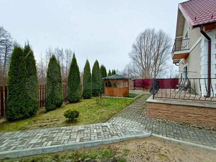 Дом 199,4 м² на участке 8 сот.