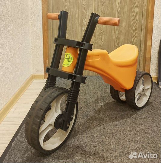 Трехколесный беговел Vip Lex 706C