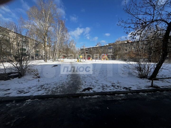 Комната 12,2 м² в > 9-к., 4/5 эт.