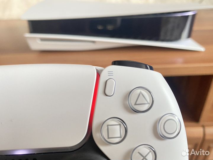 Ps5 новая (пройдена одна игра )