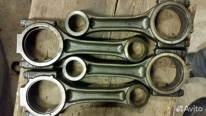 Шатун VW Transporter 2.5 dti AXD