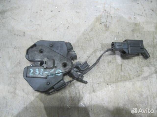 Замок капота от Volvo XC90 2002-2014