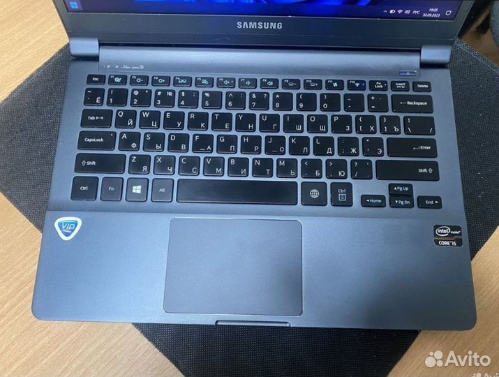 Ноутбук Samsung NP900x3c